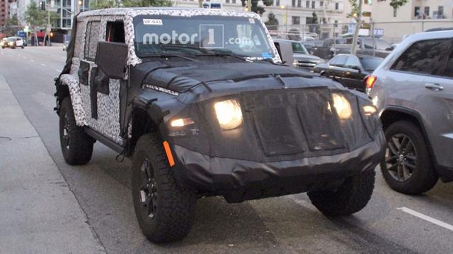 Jeep全新牧马人路试谍照曝光 外观将会调整