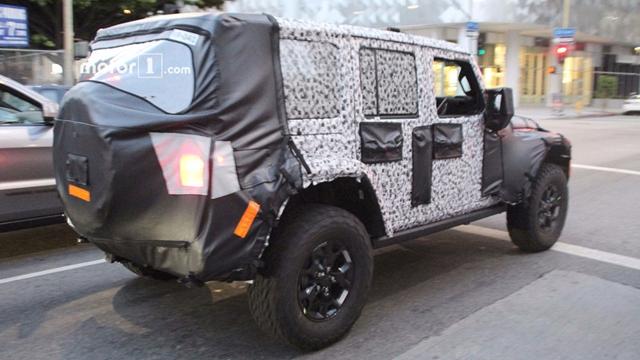 Jeep全新牧马人路试谍照曝光 外观将会调整