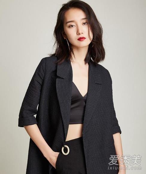小西装:典雅+硬朗