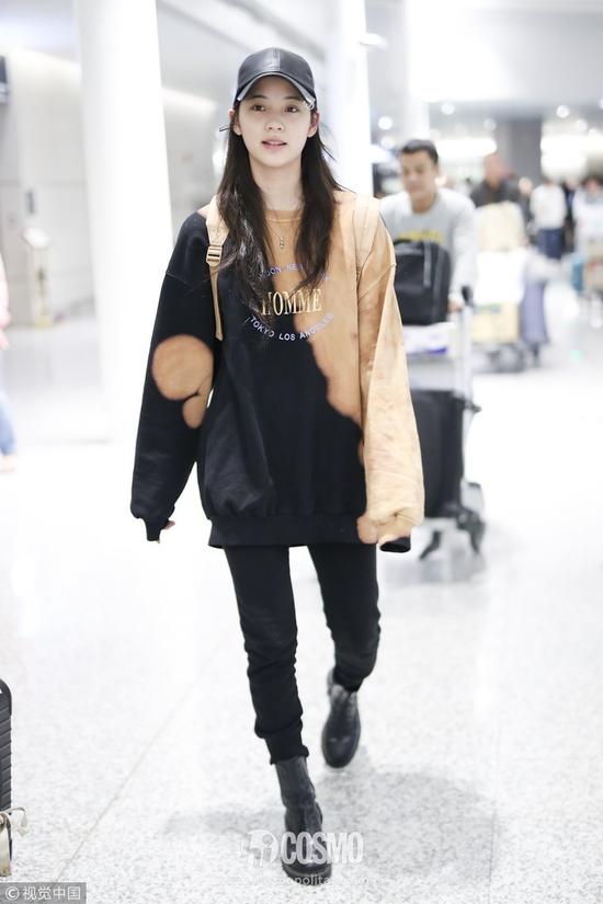 2017机场街拍到底谁赢了？女明星们通通笑而不语