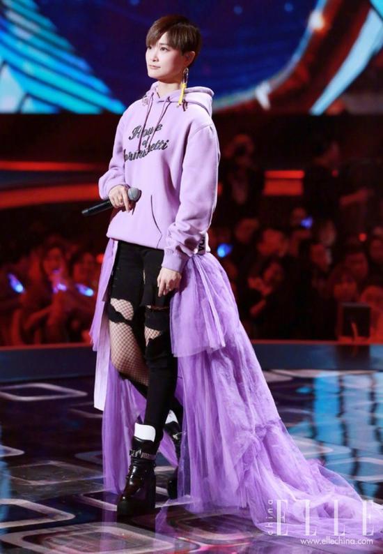 卫衣+裙子=一周7天美丽不重样