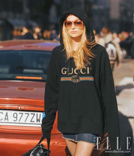 卫衣+裙子=一周7天美丽不重样