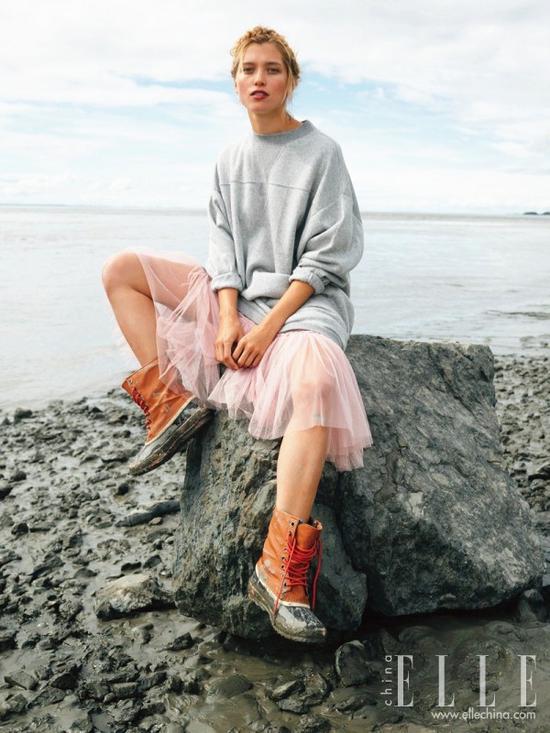 卫衣+裙子=一周7天美丽不重样