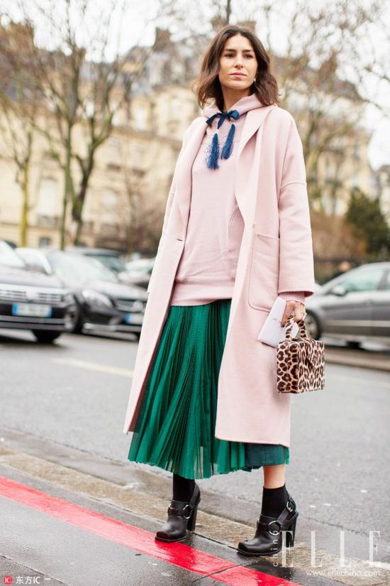 卫衣+裙子=一周7天美丽不重样