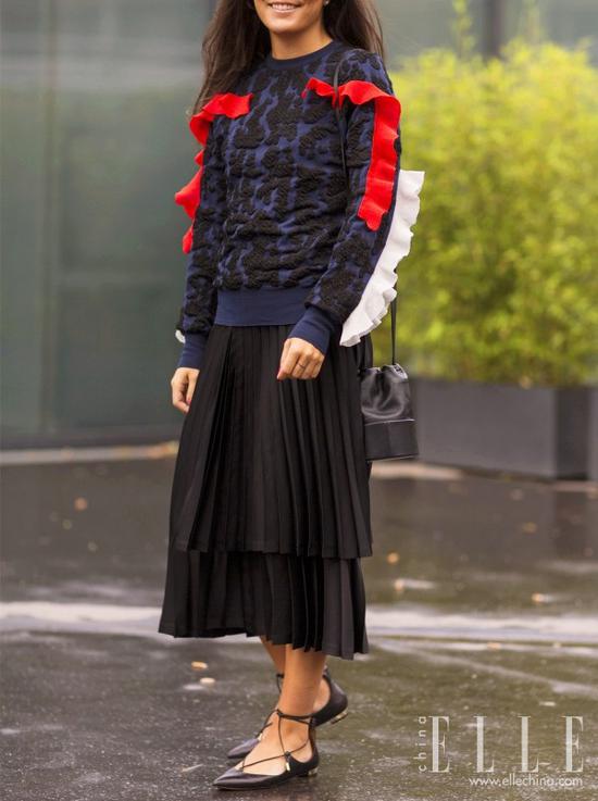 卫衣+裙子=一周7天美丽不重样