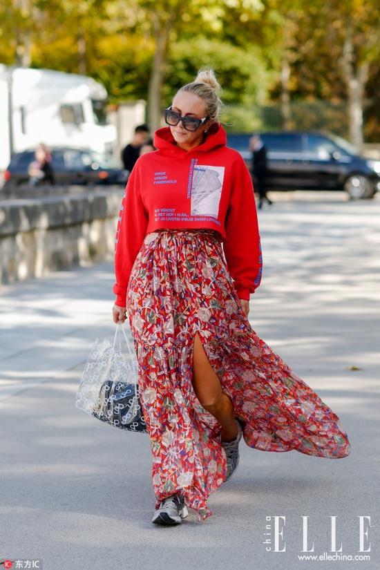 卫衣+裙子=一周7天美丽不重样