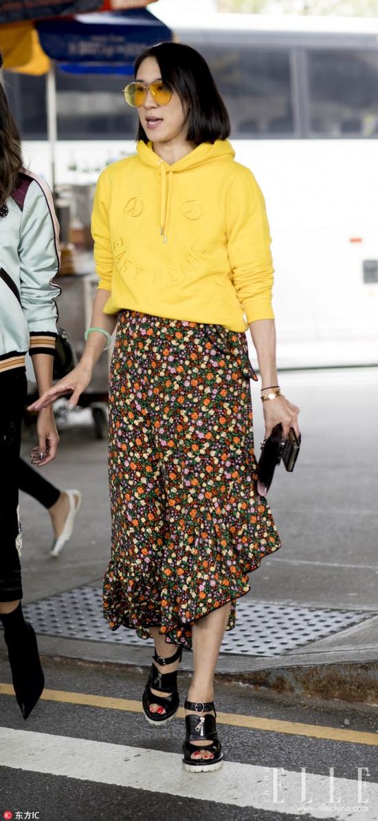 卫衣+裙子=一周7天美丽不重样