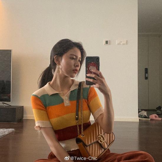 宋妍霏身着Daddy and the muscle Academy针织